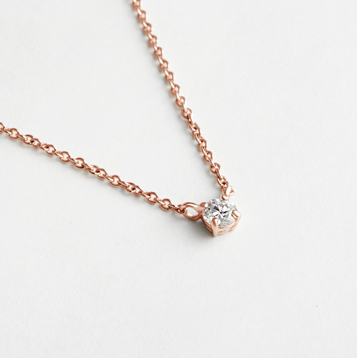 LLOYD 16439773 image 4: 【Pre-Order】LLOYD Silver 925 Essential 4 Prong Diamond Necklace - Pink Gold