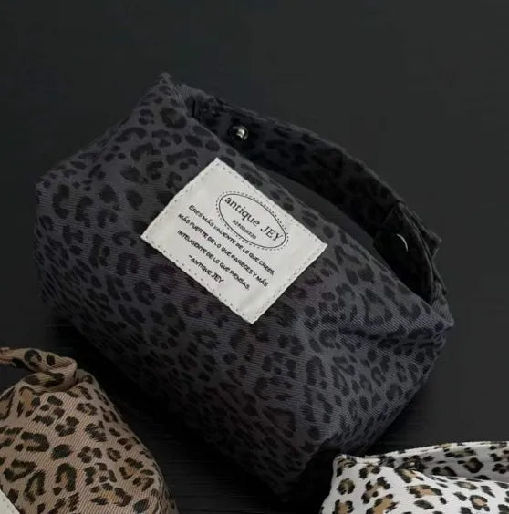 ANTIQUEJEY Leopard Lunchbox Makeup Bag