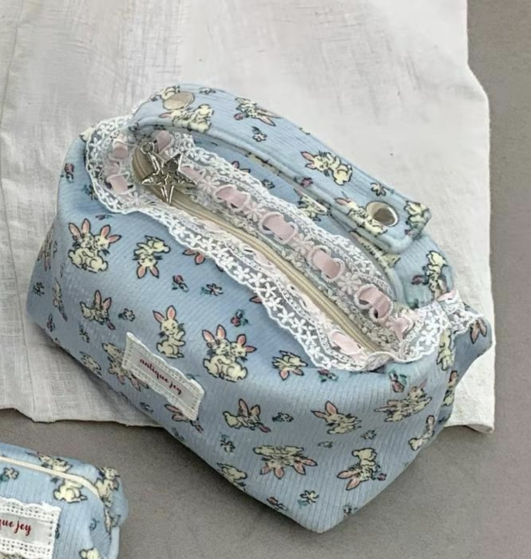 ANTIQUEJEY Bunny Makeup Bag