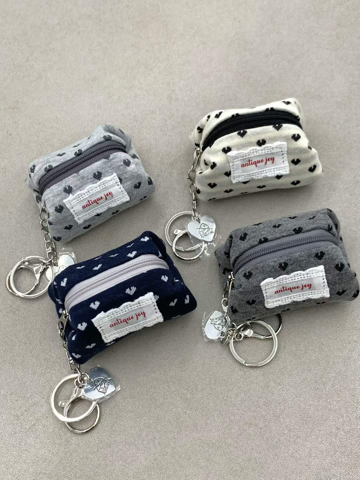 ANTIQUEJEY Love Makeup Bag