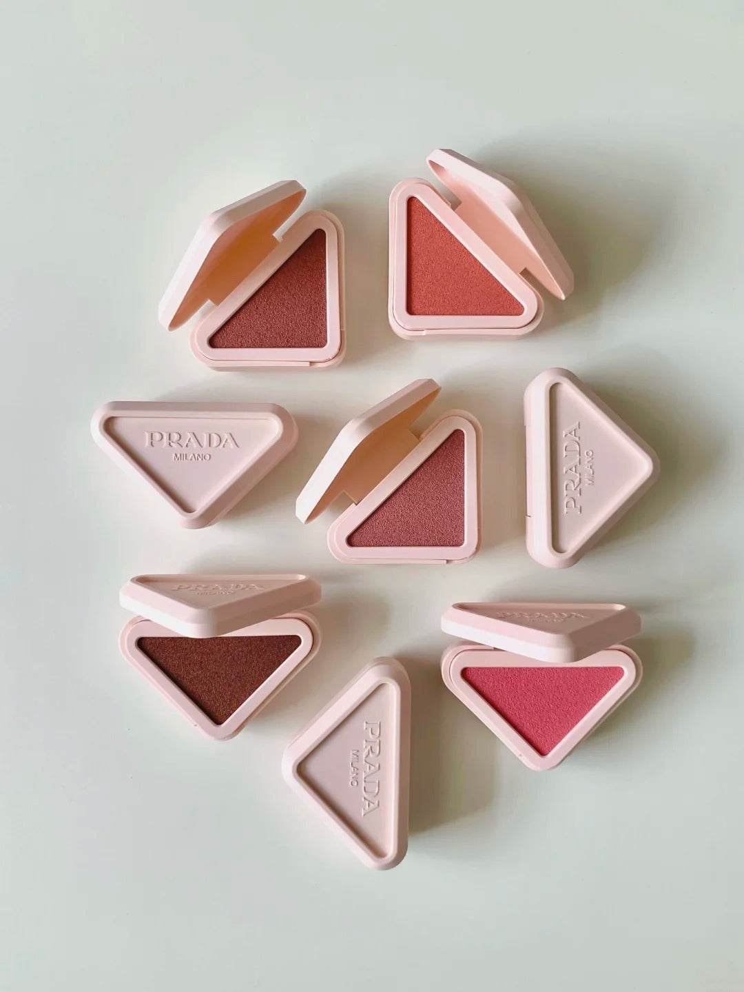 PRADA Touch Cream-to-Powder Color