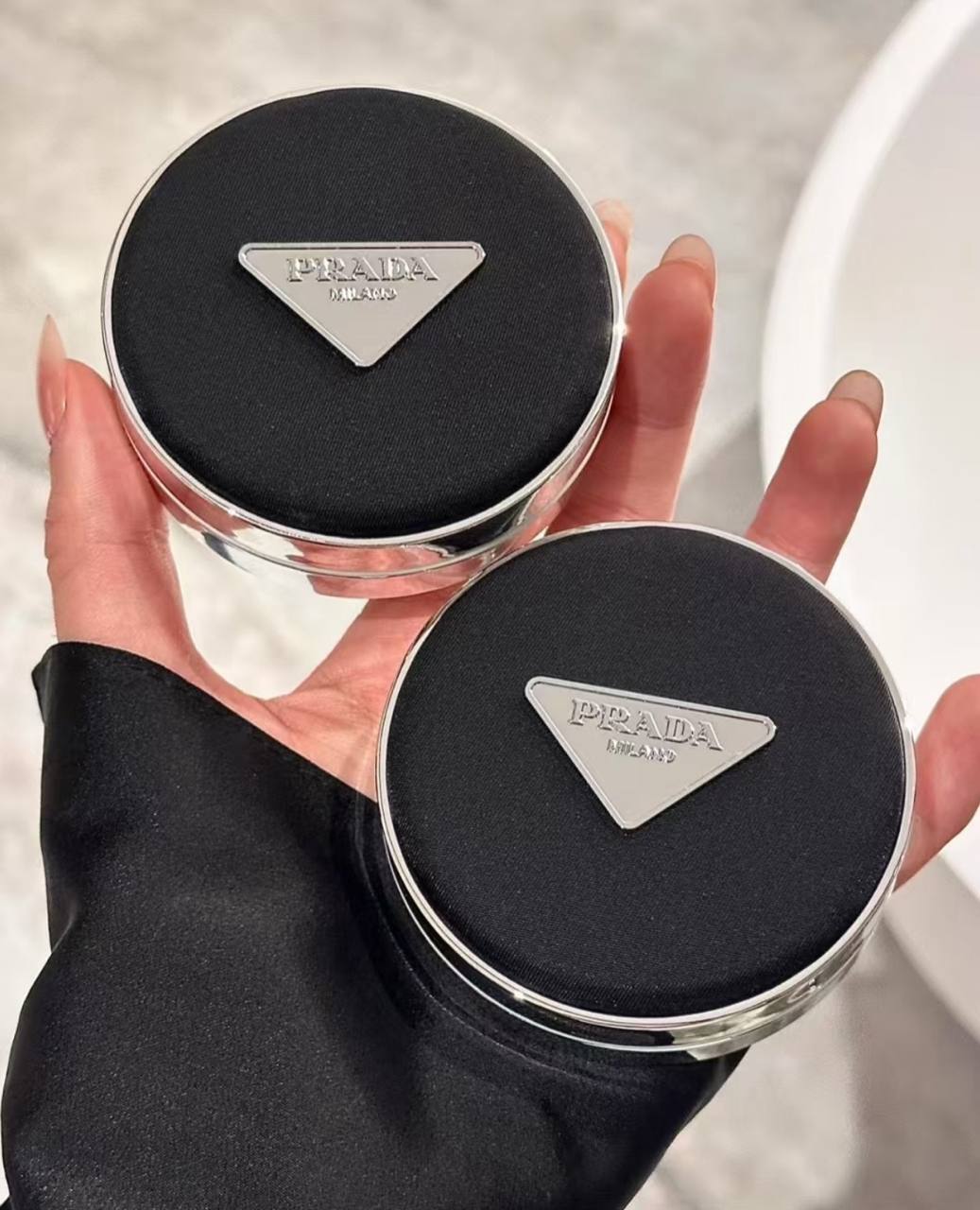 PRADA Reveal Mesh Cushion Foundation