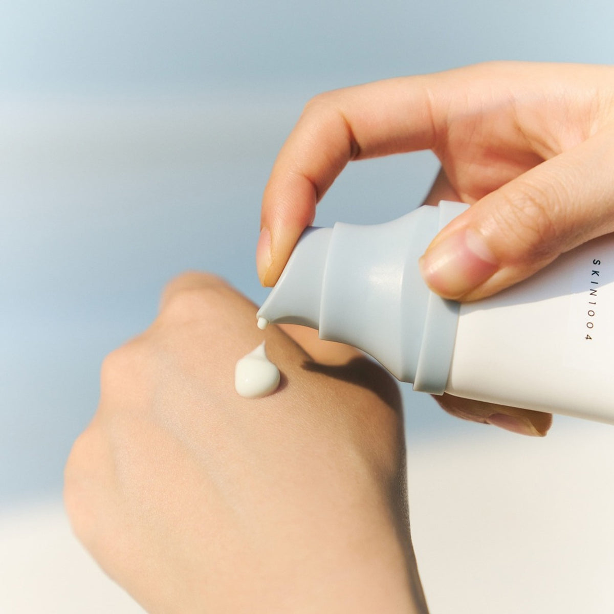 Skin1004 Hyalu-Cica Water-Fit Sun Serum SPF50+ image 3