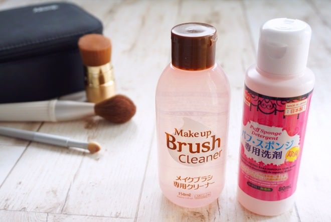 Daiso Korea Brush & Puff Cleaner 250ml — imej 4