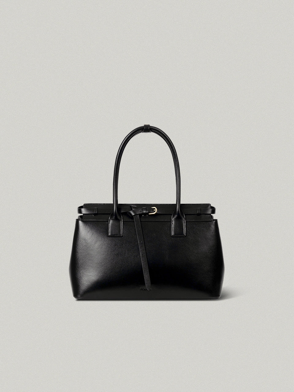 FOLNUA Anneau Bag Black - Plain
아누백 - 플레인 - Default